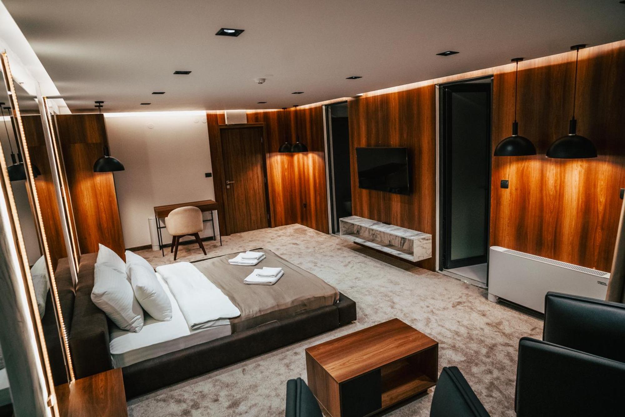 Hotel Bavka Лесковац Екстер'єр фото